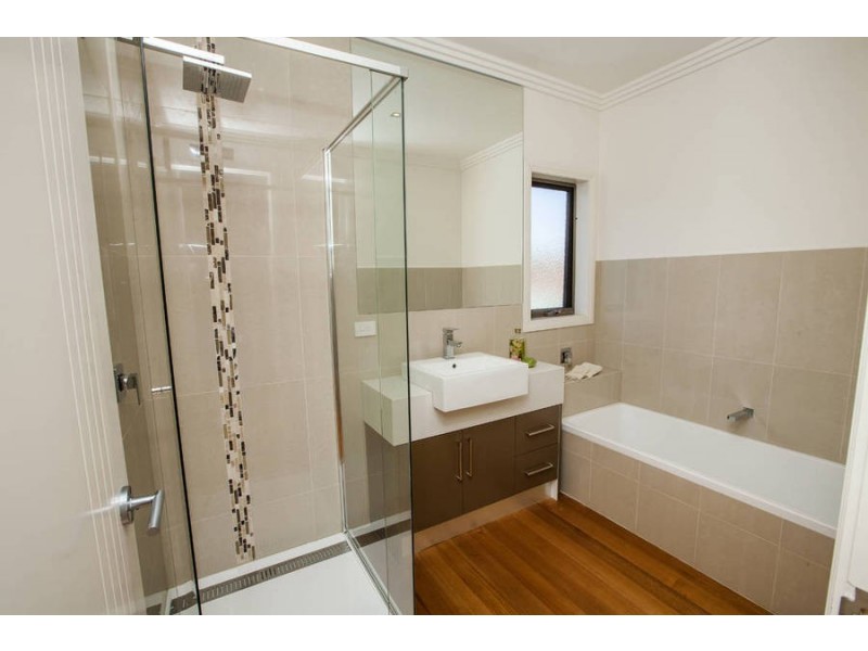 12 Hunter Street, Keilor VIC 3036