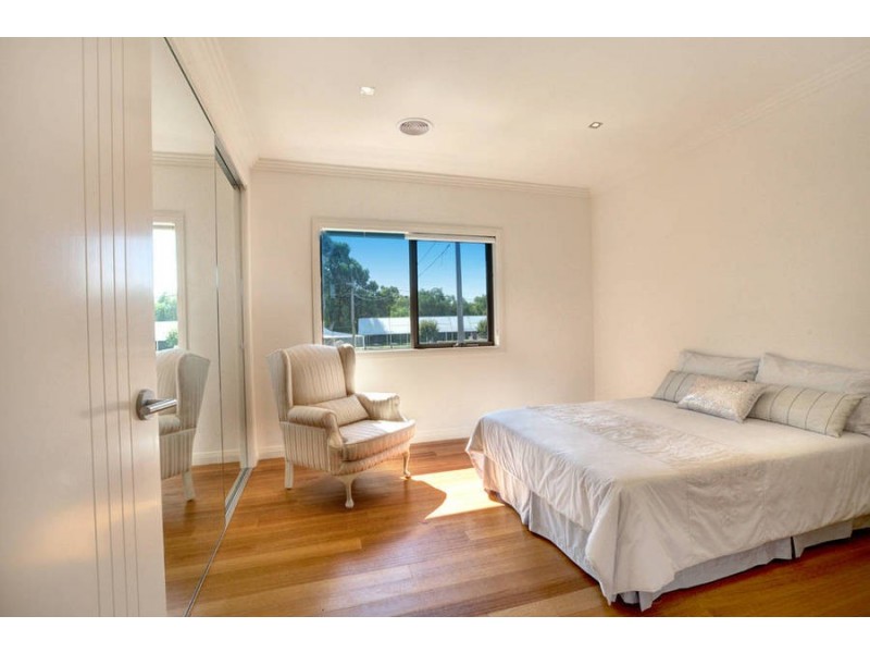 12 Hunter Street, Keilor VIC 3036