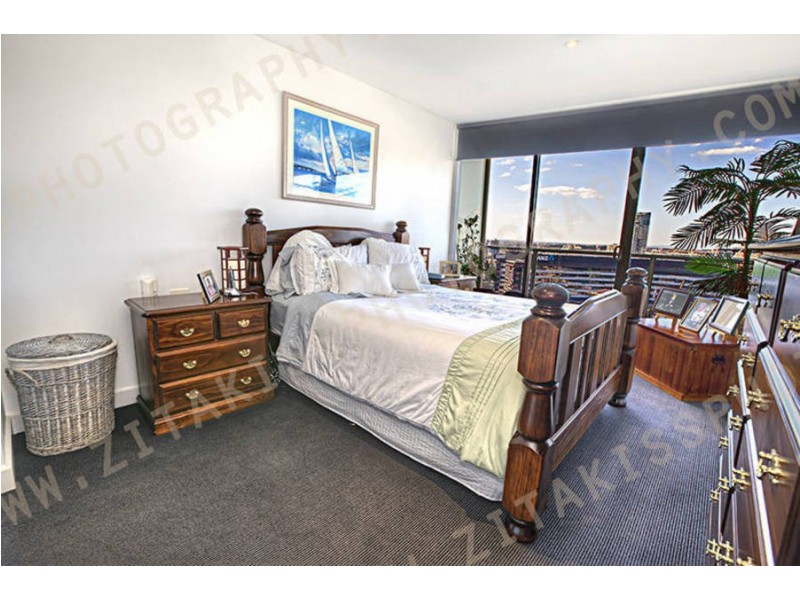2302/80 Lorimer Street, Docklands VIC 3008