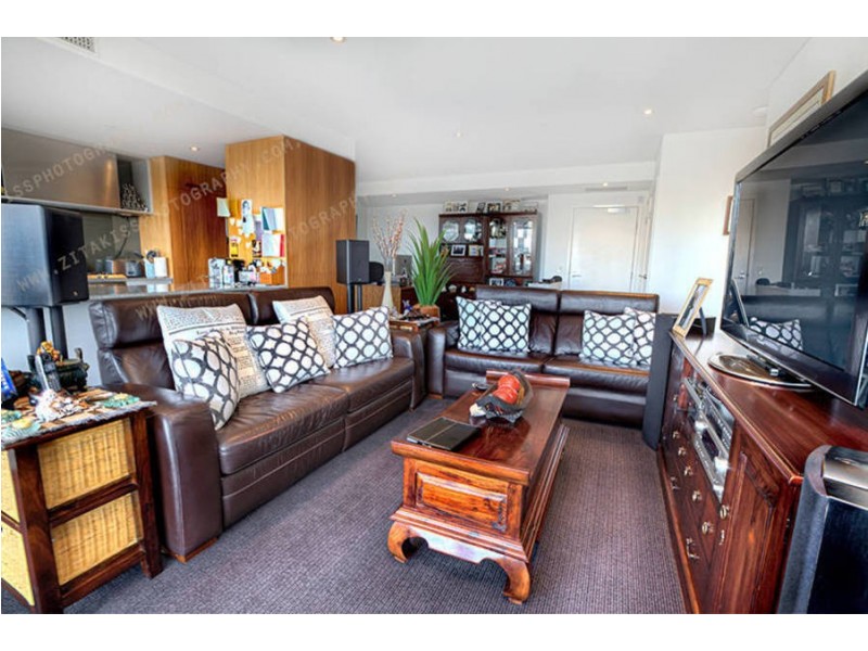 2302/80 Lorimer Street, Docklands VIC 3008