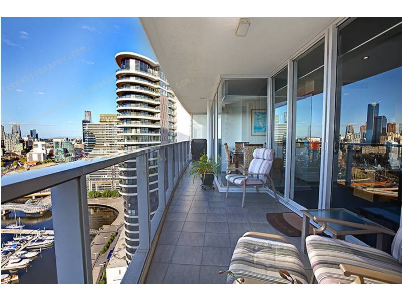 2302/80 Lorimer Street, Docklands VIC 3008
