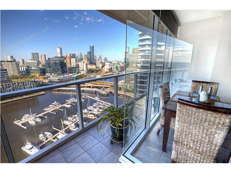 2302/80 Lorimer Street, Docklands VIC 3008