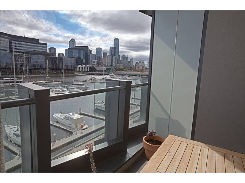 504/98  River Espanade, Docklands VIC 3008