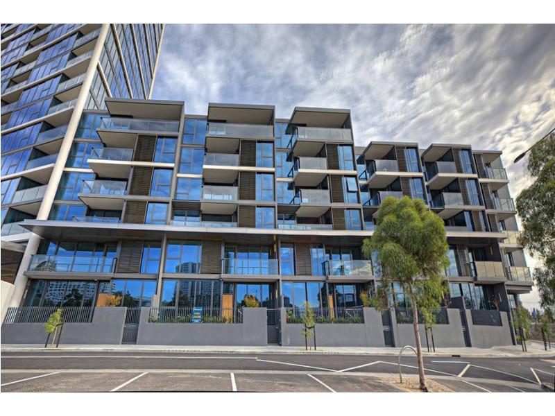 3 Point Park Crescent, Docklands VIC 3008