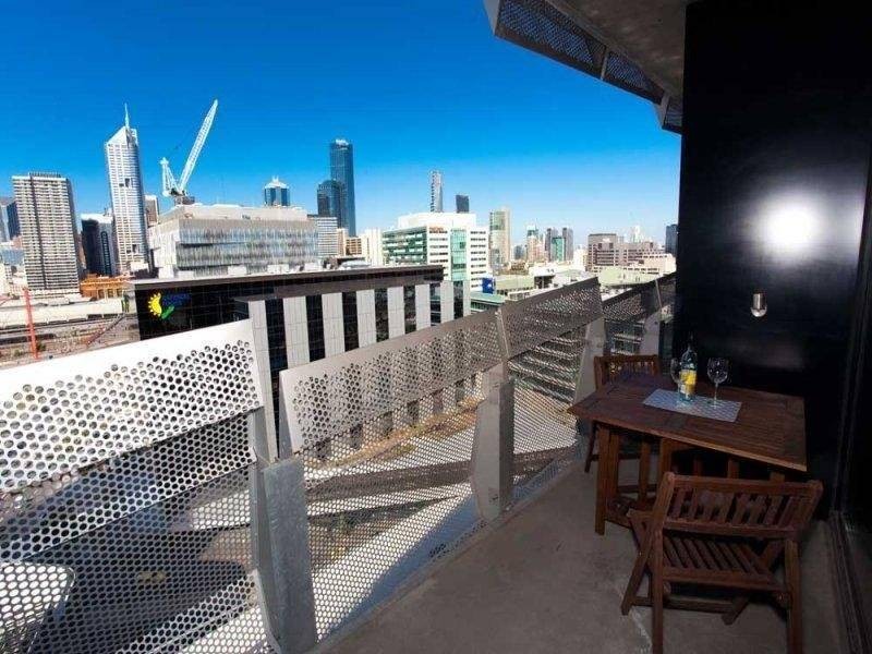 1605/18 Waterview Walk, Docklands VIC 3008