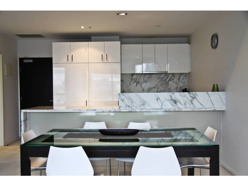 1705/8 Waterview Walk, Docklands VIC 3008