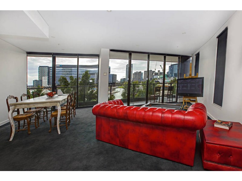 301 /60 Lorimer Street, Docklands VIC 3008