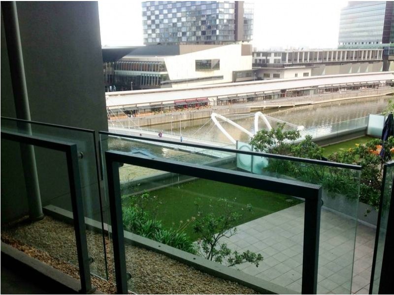 822/60 Siddeley Street, Docklands VIC 3008