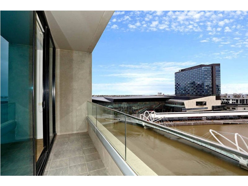 1020/60  Siddeley Street, Docklands VIC 3008