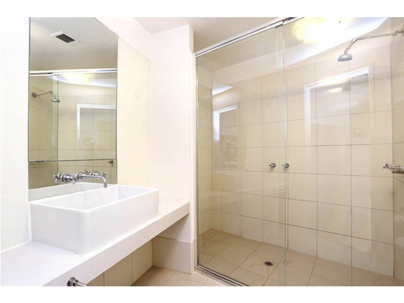 1020/60  Siddeley Street, Docklands VIC 3008