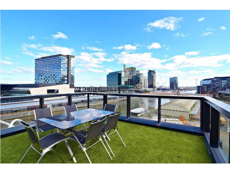 709/60 Siddeley Street, Docklands VIC 3008