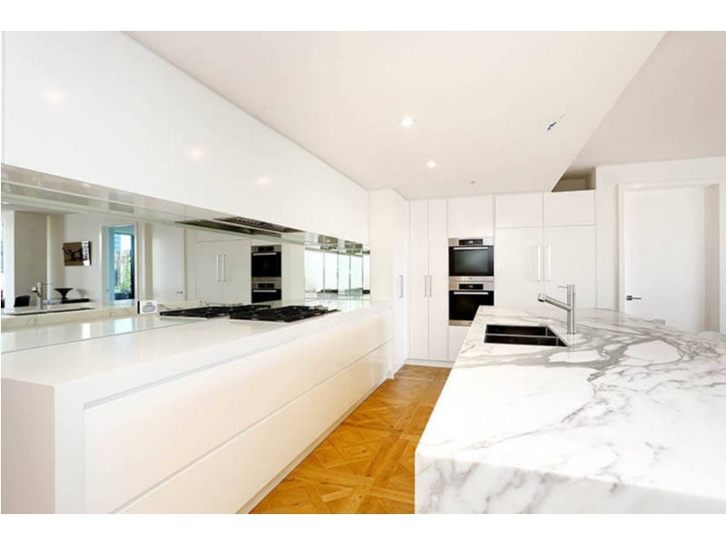 709/60 Siddeley Street, Docklands VIC 3008