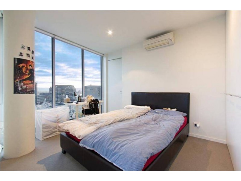 1601/8 McCrae Street, Docklands VIC 3008