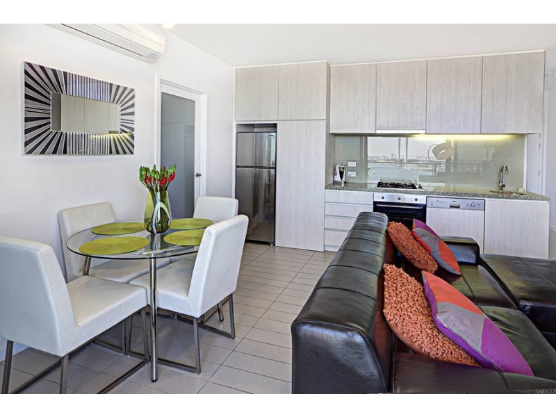 1102/673 LaTrobe Street, Docklands VIC 3008