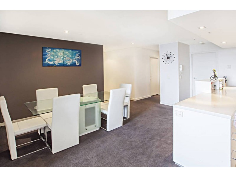 2307/100 Harbour Esplanade, Docklands VIC 3008