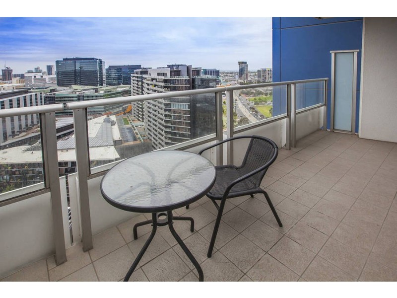 2307/100 Harbour Esplanade, Docklands VIC 3008