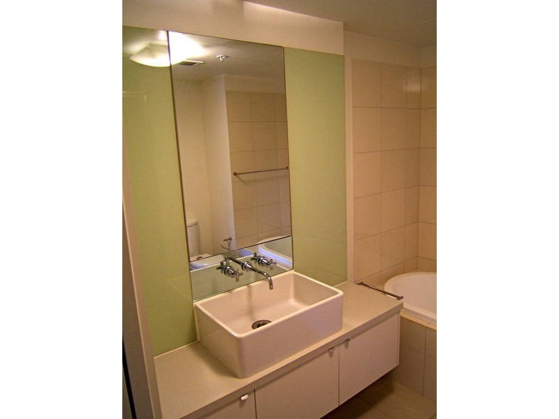 718/60 Siddeley Street, Docklands VIC 3008