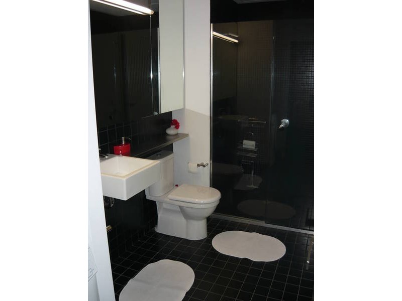 S1001/8 Waterview Walk, Docklands VIC 3008