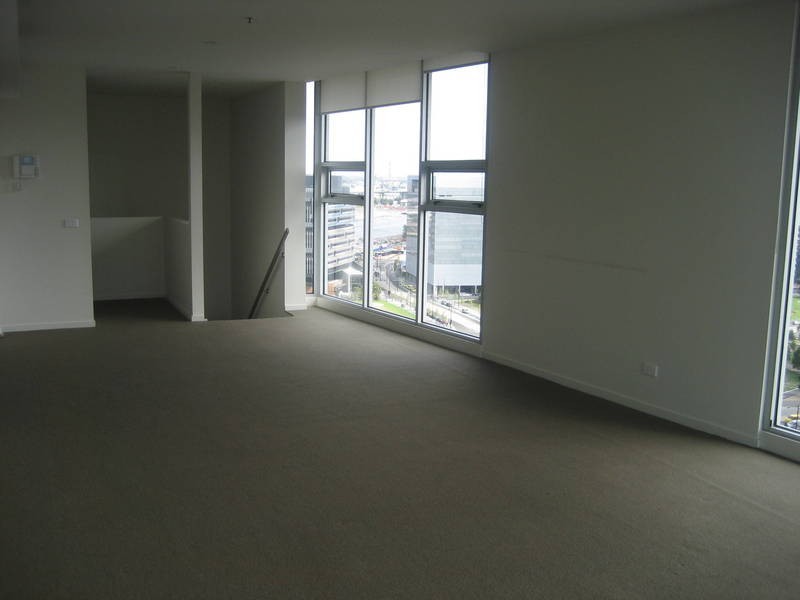 1805/   8 McCrae Street, Docklands VIC 3008