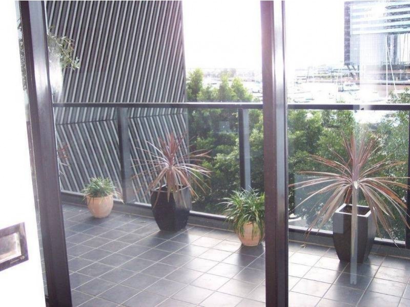 402/ 60 Lorimer Street, Docklands VIC 3008