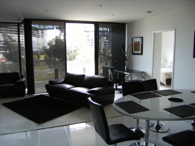 101-8 Waterview Walk, Docklands VIC 3008