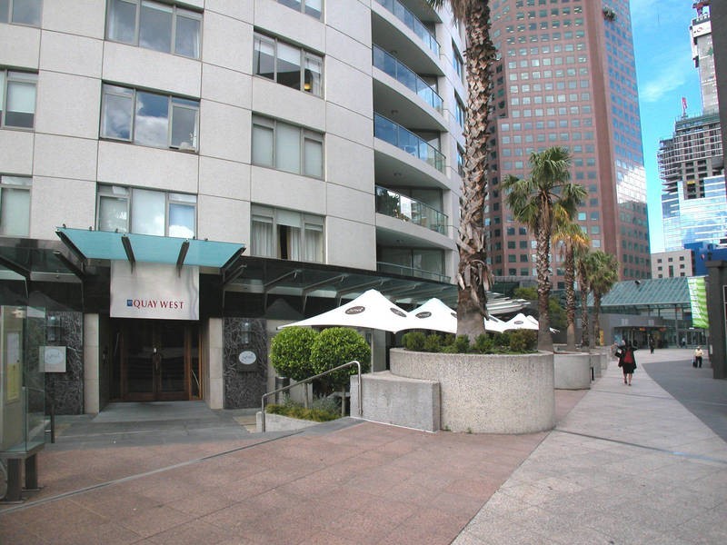 1307 /  26 Southgate Avenue, Southbank VIC 3006