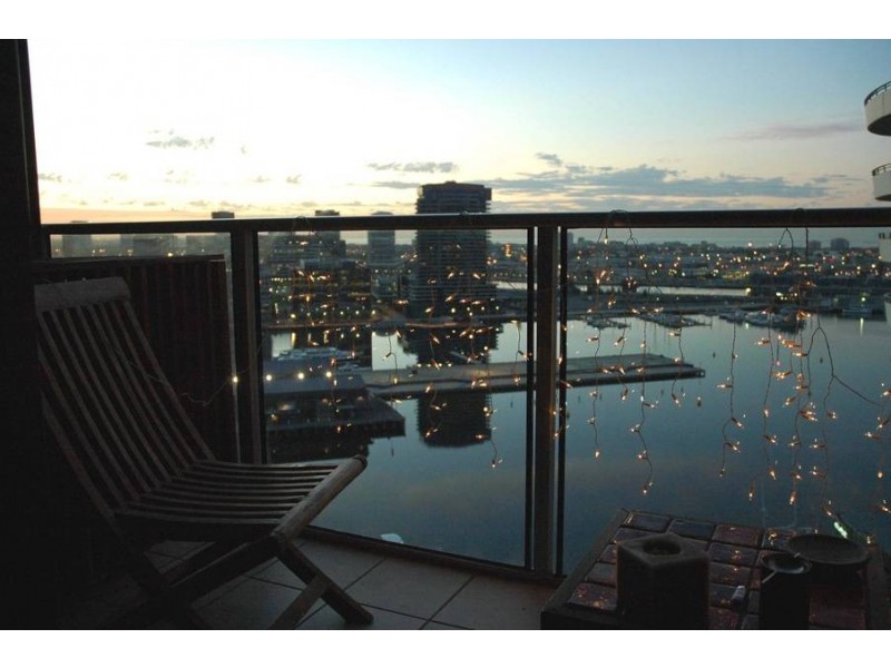 1906/5 CARAVEL LANE, Docklands VIC 3008