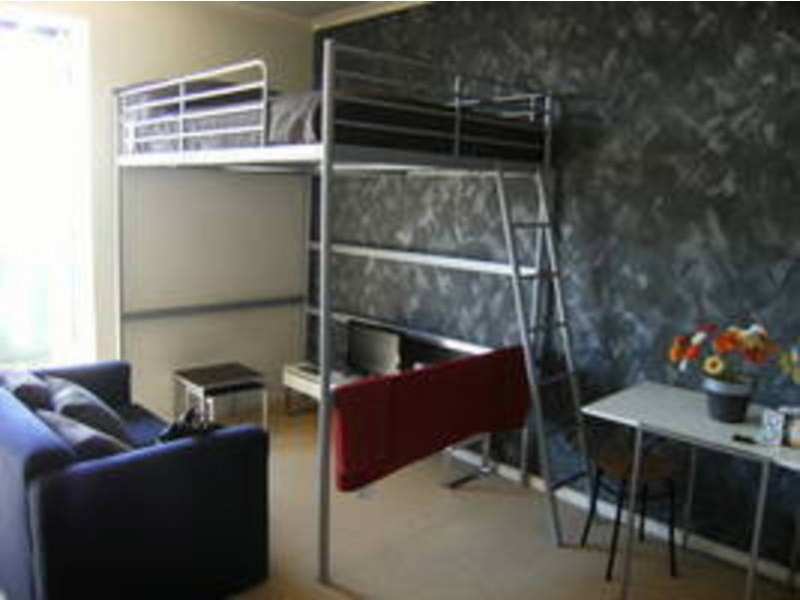 13/15 Acland Street, St Kilda VIC 3182