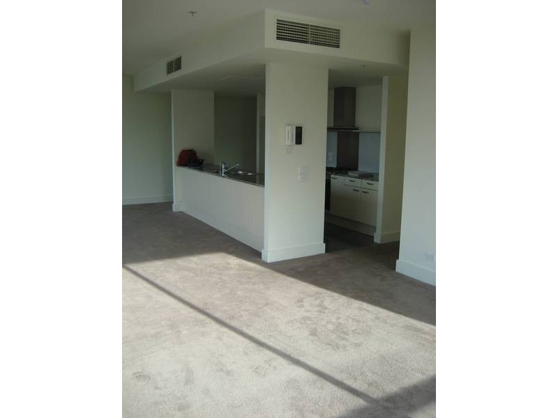 506/ 19 QUEENS ROAD, Melbourne VIC 3000