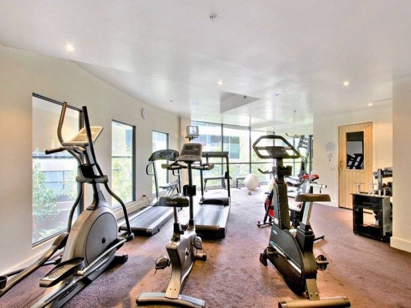 506/ 19 QUEENS ROAD, Melbourne VIC 3000