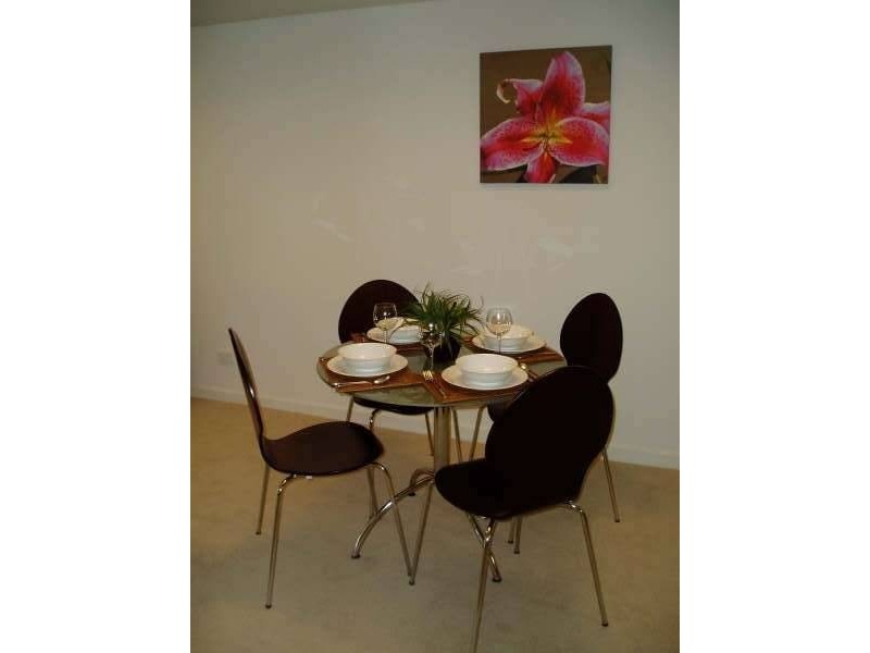 802 / 2 – 14 Albert Road, Melbourne VIC 3000