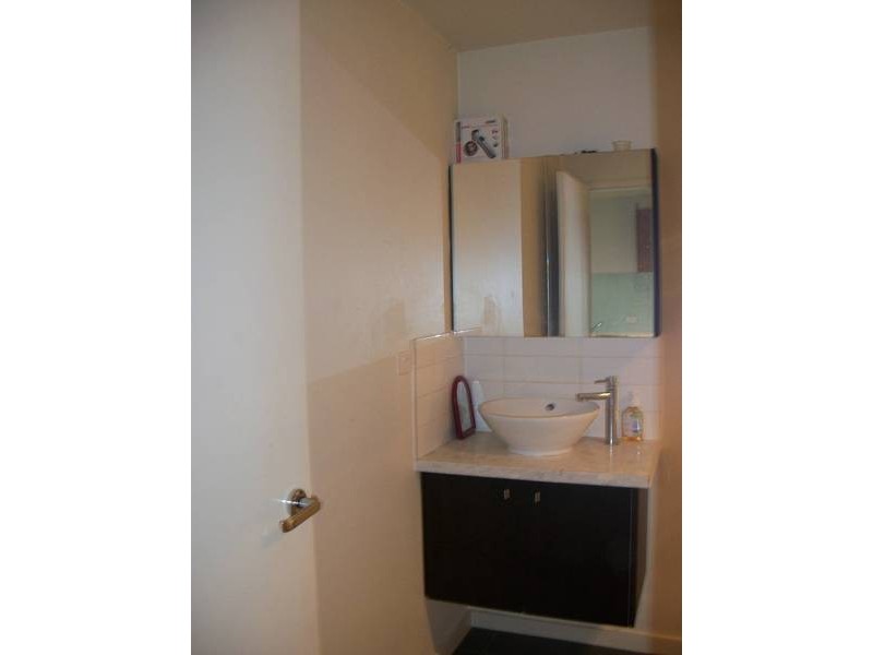 611/ 250 Barkly Street, Footscray VIC 3011