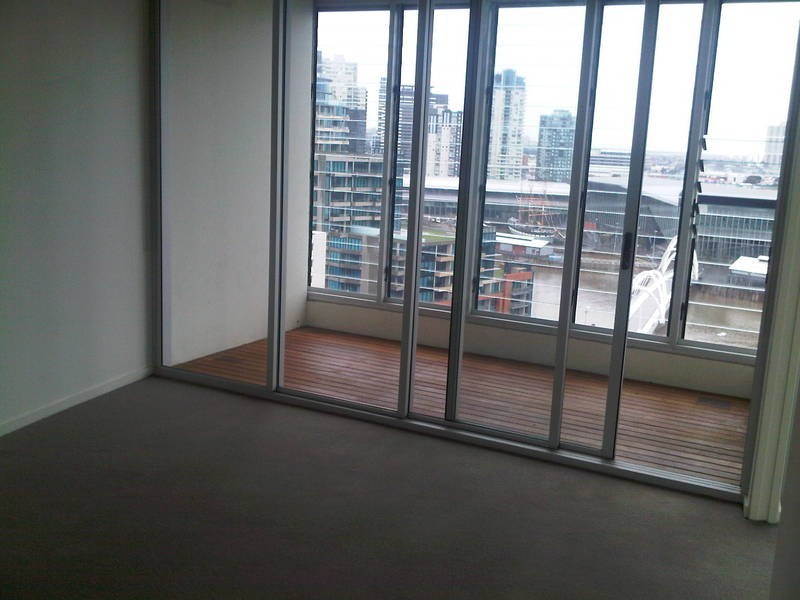 1301/ 8 McCrae Street, Docklands VIC 3008