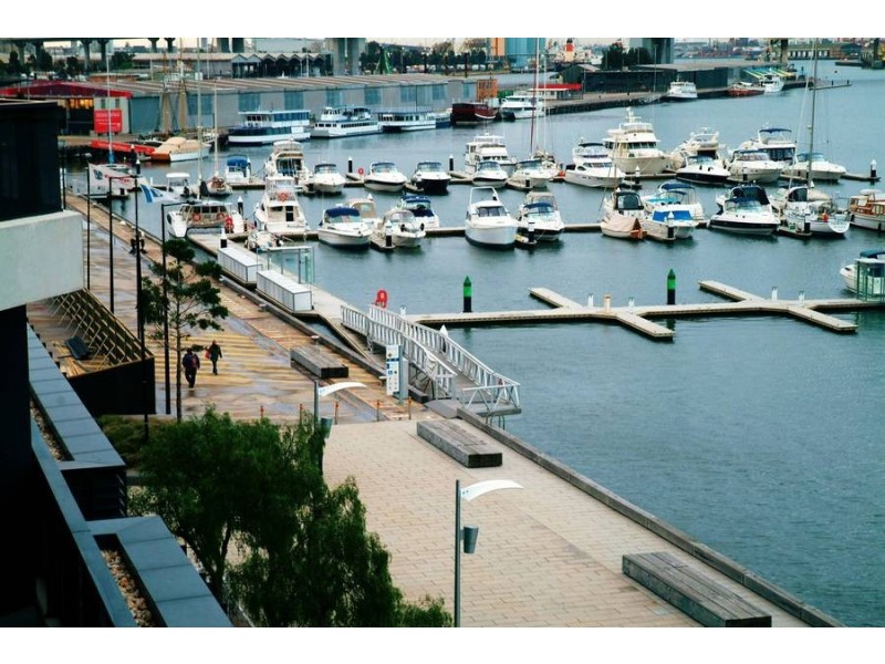 55/ 55 Victoria Harbour Promenade, Docklands VIC 3008