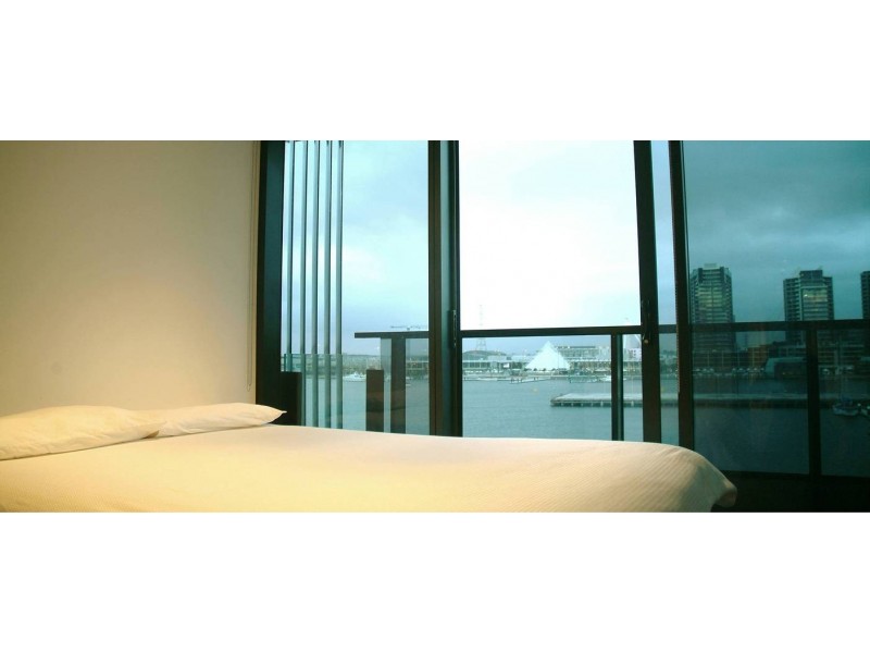 55/ 55 Victoria Harbour Promenade, Docklands VIC 3008