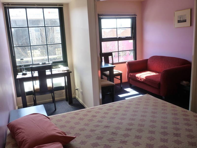 305 / 585  LA TROBE STREET, Melbourne VIC 3000