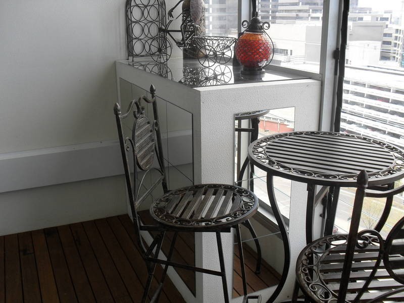 1303/ 8 MCCRAE STREET, Docklands VIC 3008