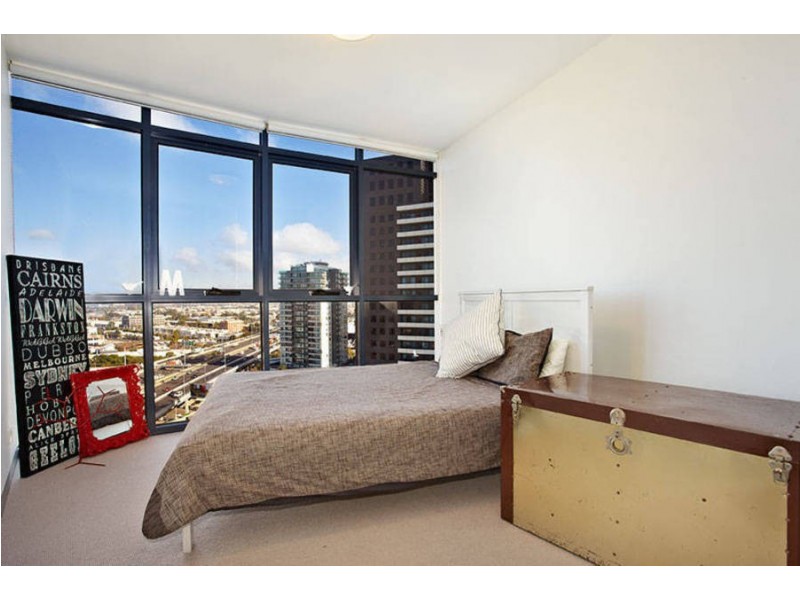 1704/ 109 Clarendon Street, Southbank VIC 3006