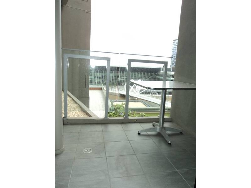 703 / 60 Siddeley Street, Docklands VIC 3008