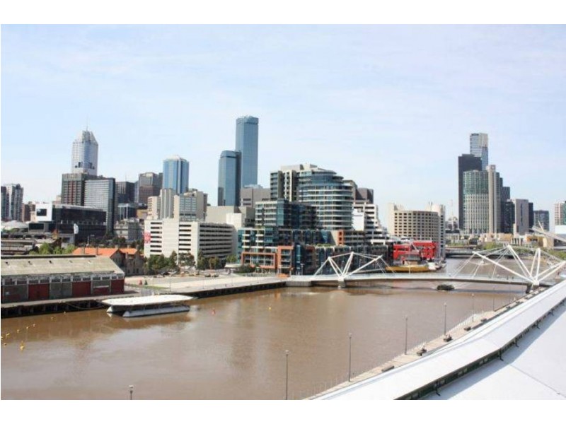 18/ 20 Convention Place, Docklands VIC 3008