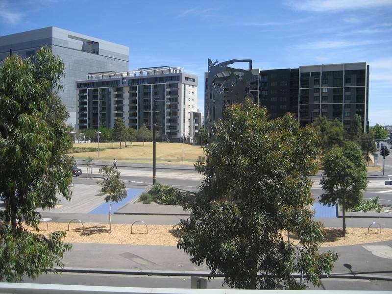 102 / 18 Waterview Walk, Docklands VIC 3008