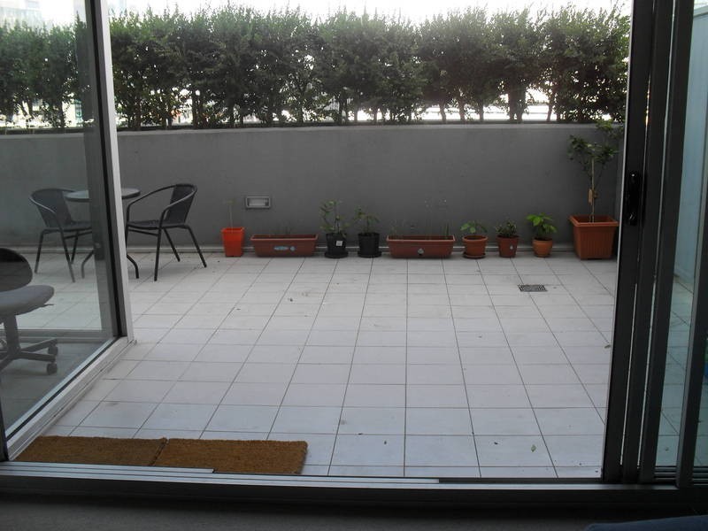 502 / 8 McCrae Street, Docklands VIC 3008