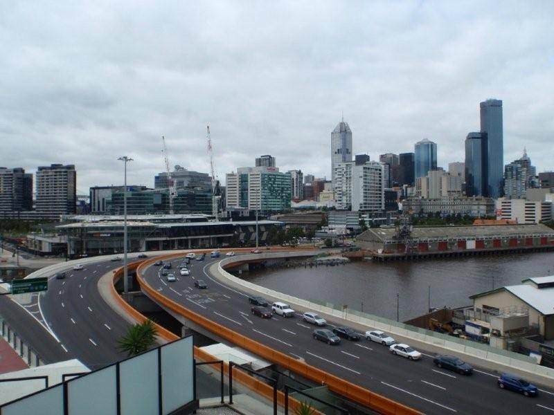 802 / 50 Lorimer Street, Docklands VIC 3008