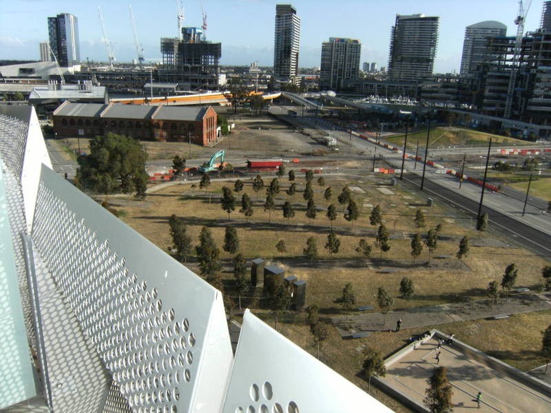 908 / 8 Waterview Walk, Docklands VIC 3008