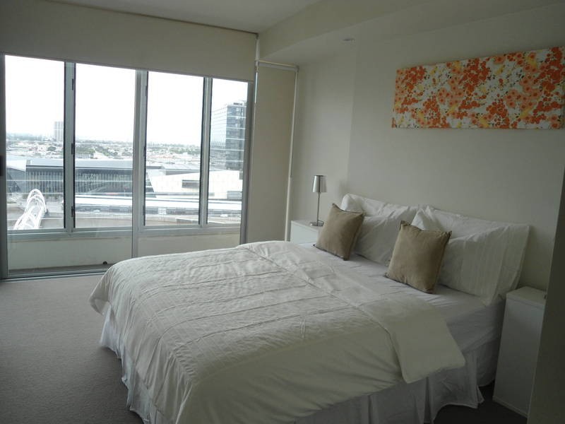 1603 / 8 McCrae Street, Docklands VIC 3008