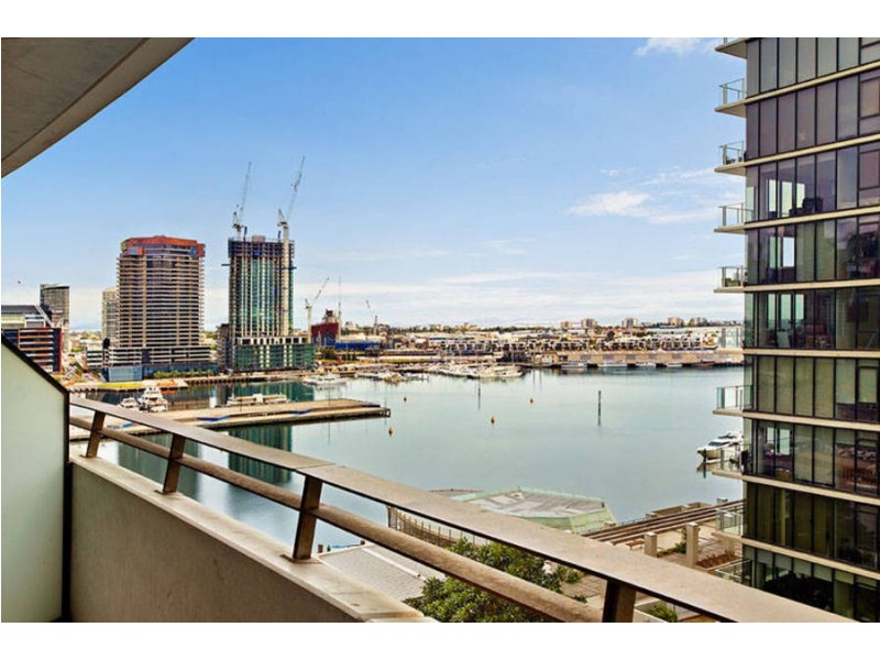 1106 / 15 Caravel Lane, Docklands VIC 3008