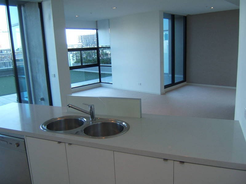 718 / 60 Siddeley Street, Docklands VIC 3008