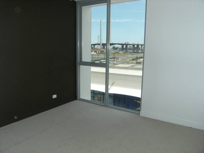 246/9 Wharf Street, Docklands VIC 3008