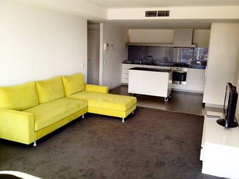 405 / 94 River Esplanade, Docklands VIC 3008