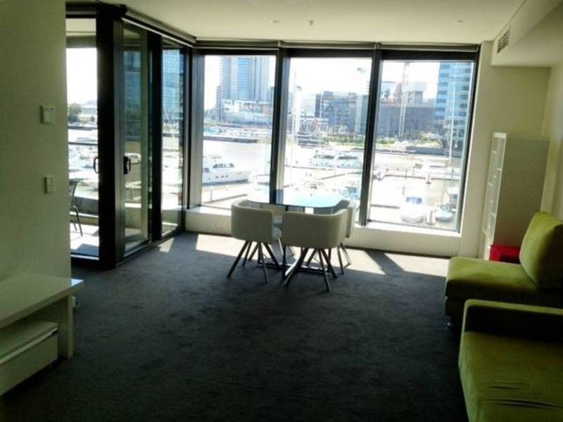 405 / 94 River Esplanade, Docklands VIC 3008